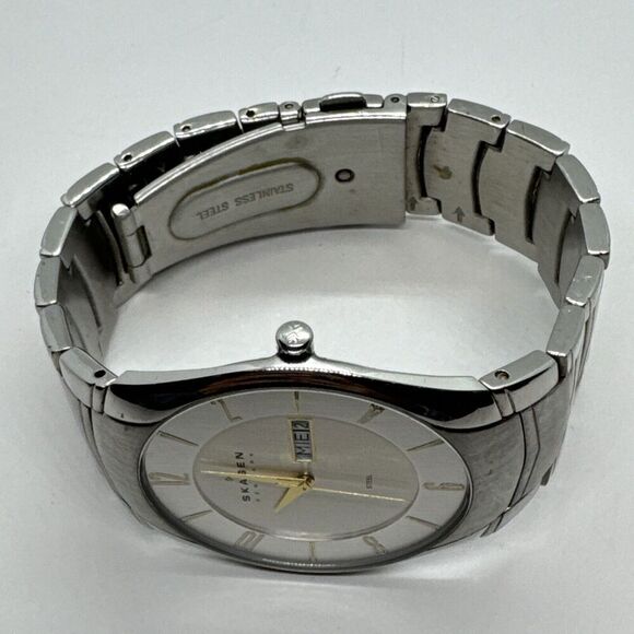 Skagen 531XLSGX1 Men\'s Silver Stainless Steel Analog Dial Wrist Watch JNA562 main image 9